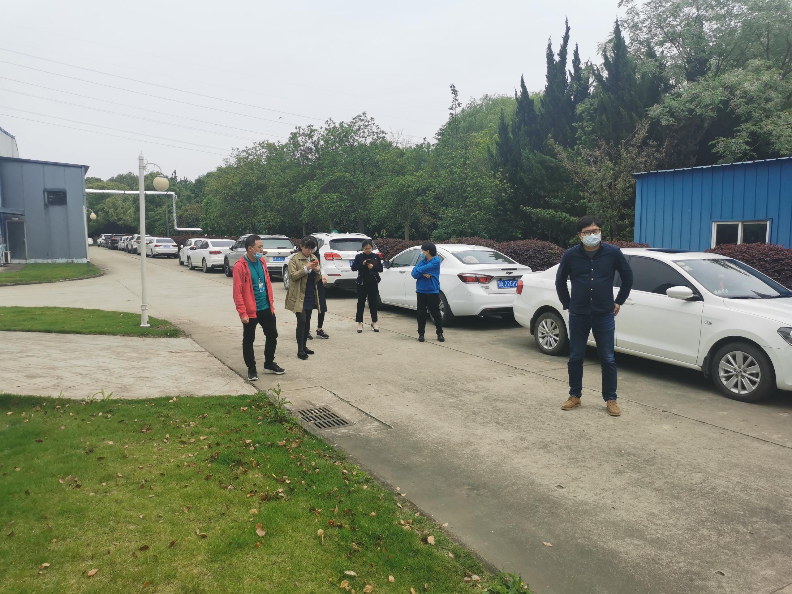 185414963.jpg 185414963.jpg